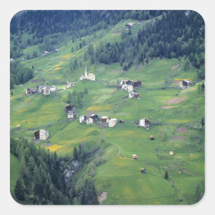 Pegatina Cuadrada Europa, Italia, Dolomitas. Este pequeño pueblo