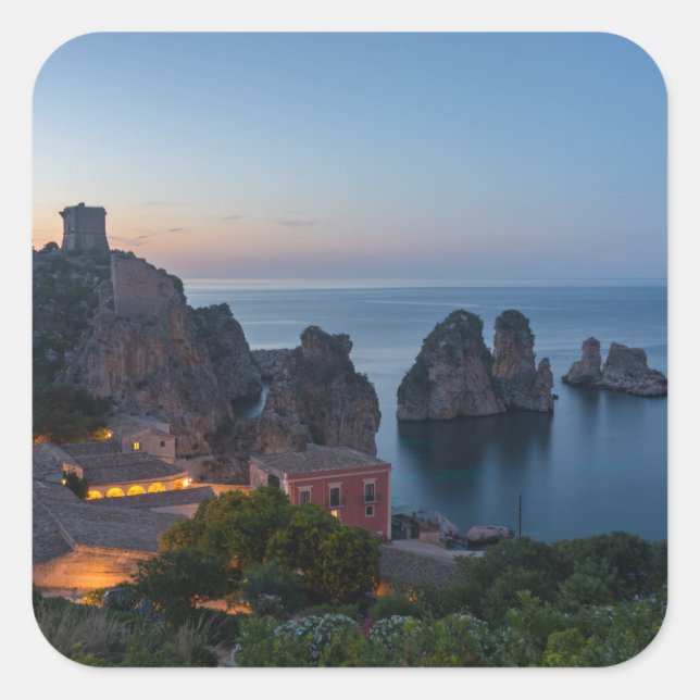 Pegatina Cuadrada Faraglioni y Tonnara en Scopello, Sicilia (Anverso)