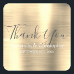 Pegatina Cuadrada Favor de la Boda de Oro de Lujo Gracias<br><div class="desc">Boda De Oro Sello Favor Gracias Pegatina. Este pegatina se puede personalizar para incluir su nombre y fecha de boda y se puede usar para sellar sus invitaciones a la boda o bolsos de favores. Póngase en contacto con el diseñador si desea que coincidan con los elementos.</div>