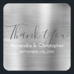Pegatina Cuadrada Favor de la Boda Plata de Lujo Gracias<br><div class="desc">Boda De Plata Favor De Sello Gracias Pegatina. Este pegatina se puede personalizar para incluir su nombre y fecha de boda y se puede usar para sellar sus invitaciones a la boda o bolsos de favores. Póngase en contacto con el diseñador si desea que coincidan con los elementos.</div>