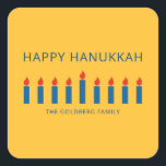 Pegatina Cuadrada Feliz Hanukkah | Sencillo y moderno saludo a la ve<br><div class="desc">Se trata de un diseño sencillo,  minimalista y moderno de los candelabros de Menorah o del templo.</div>