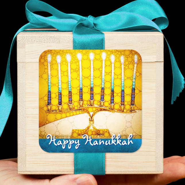 Pegatina Cuadrada Feliz Hanukkah Trendy Artsy Yellow Gold Menorah (Subido por el creador)