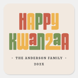 Pegatina Cuadrada Feliz Kwanzaa texto rojo verde amarillo