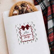Fiesta de Navidad con Lazo Rojo y Verdor Invernal