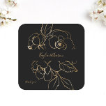 Pegatina Cuadrada Floral dorada negro y oro gracias<br><div class="desc">Decore sus sobres u otros artículos con su nombre y sus modernos Pegatinas Gold Lined Floral Black & Gold Floral Square. Texto opcional de agradecimiento.</div>