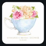 Pegatina Cuadrada Flores de color de agua en ducha de novias en el T<br><div class="desc">Este pegatina personalizado con ducha de novias, decorado con un delicado ramo de rosa color de agua en un clásico de la televisión, le da un toque encantador de inspiración vintage. Este pegatina de ducha con flores de novia es perfecto para los temas del fiesta de té, las reuniones en...</div>