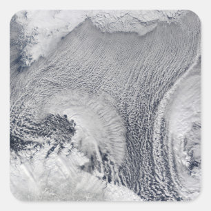 Pegatina Cuadrada Formaciones inusuales de la nube sobre el mar de