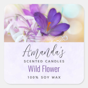 Pegatina Cuadrada Foto de un Bonito Purple Spring Crocus Candle Biz