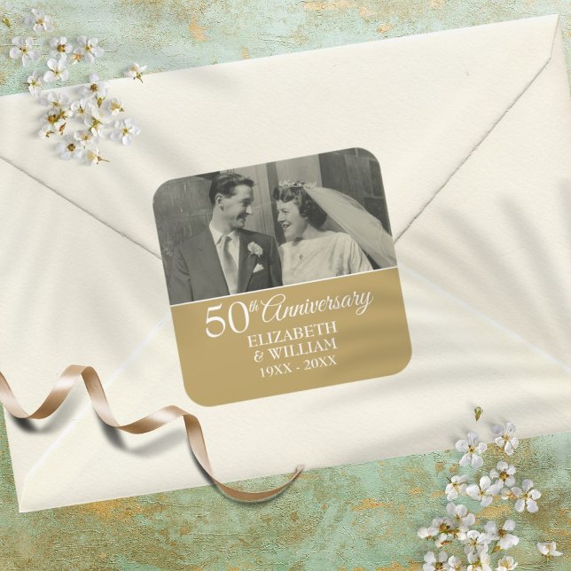 Pegatina Cuadrada Foto del 50° Aniversario del Boda Elegante Dorado (50th Wedding Anniversary Photo Elegant Golden Square Sticker)