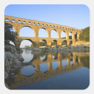 Pegatina Cuadrada Francia, Aviñón. El acueducto romano Pont du Gar