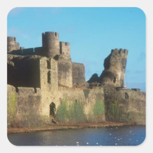 Pegatina Cuadrada Gales - Castillo de Caerphilly, con vistas a