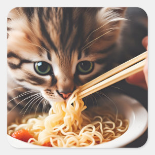 Pegatina Cuadrada Gatito Adorable comiendo fideos de Ramen
