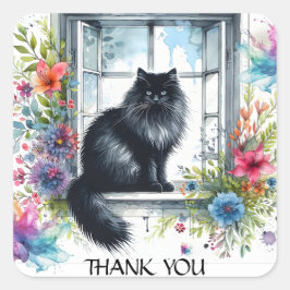 Pegatina Cuadrada Gato negro siberiano en las flores de verano de la