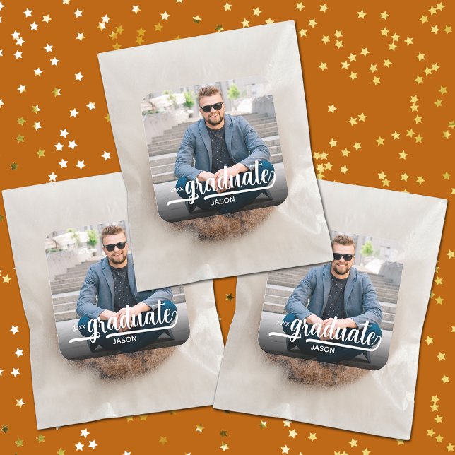 Pegatina Cuadrada Graduado de guión negrita de la foto (Photo bold white script graduate square stickers (bags not included))