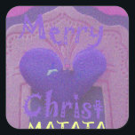 Pegatina Cuadrada Hakuna Matata Merry Christmas Love Design.jpg<br><div class="desc">Hakuna Matata Feliz Diseño de Amor de Navidad. Hermoso diseño de color morado con un maravilloso corazón azul y un toque de purpurina en el fondo. Uno de los últimos diseños especiales de Hakuna Matata esta maravillosa temporada de Navidades y la maravillosa temporada. Comparte el amor de los Navidades con...</div>