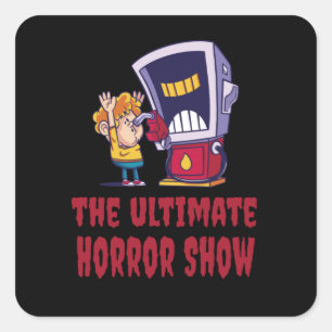 Pegatina Cuadrada Halloween: Espectáculo de horror en la gasolinera
