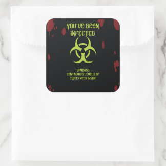 Pegatina Cuadrada Has sido infectado – Tratamiento del Virus Zombie