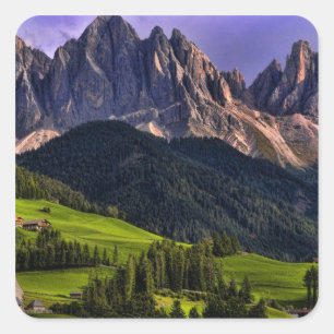 Pegatina Cuadrada Hermosa iglesia solitaria de St. Maddalena