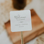 Pegatina Cuadrada Hoja mínima | Bienvenida del Boda verde oliva<br><div class="desc">Estos pegatinas de bienvenida mínimos de boda verde oliva son perfectos para una boda elegante. El diseño cuenta con una sencilla silueta verde en verde oliva con un estilo minimalista clásico. Personalice estos pegatinas con la ubicación de su boda, nombres y fecha de boda. Estas etiquetas son perfectas para bodas...</div>
