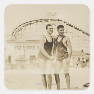 Pegatina Cuadrada Hombres que se colocan en la playa