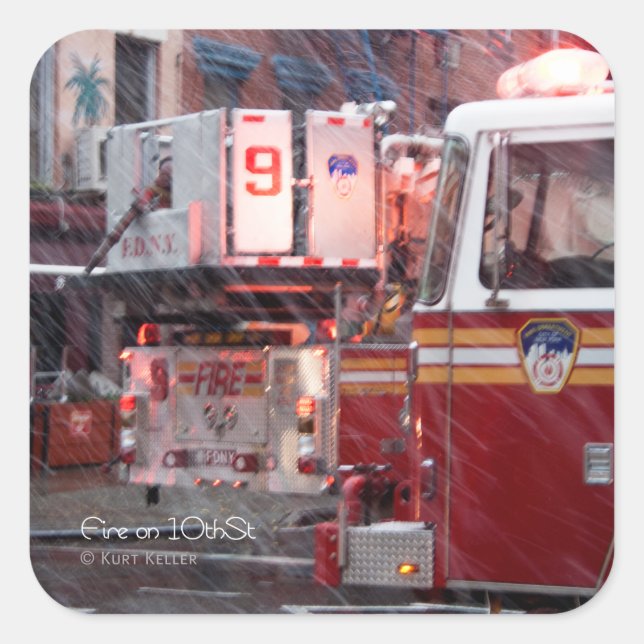 Pegatina Cuadrada Incendio en 10.º ST (Anverso)