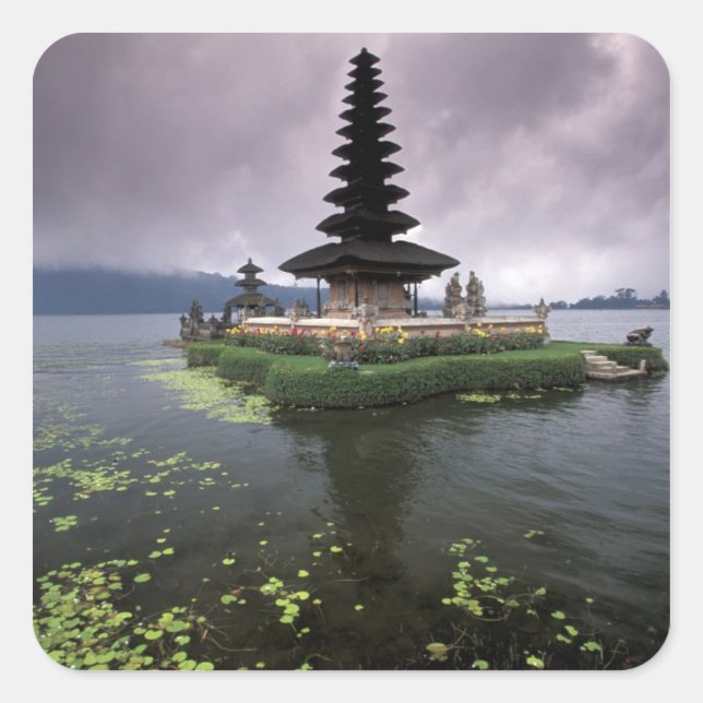 Pegatina Cuadrada Indonesia, Bali, Templo Ulun Danu. (Anverso)