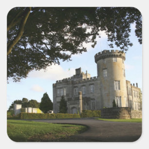 Pegatina Cuadrada Irlanda, la entrada lateral del Castillo de Dromol