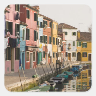 Pegatina Cuadrada Italia, Burano. Casas coloridas alineadas