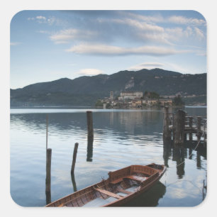 Pegatina Cuadrada Italia, provincia de Novara, Orta San Giulio. Isla