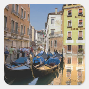 Pegatina Cuadrada Italia, Venecia, góndolas amarradas a lo largo del