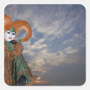 Pegatina Cuadrada Italia, Venecia. Mujer vestida con traje para
