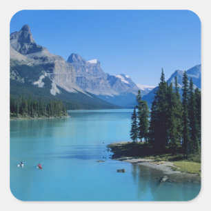 Pegatina Cuadrada Kayak en lago maligno en isla de Espíritu