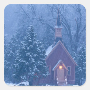 Pegatina Cuadrada La histórica capilla del Valle Yosemite durante l
