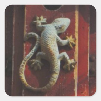 Pegatina Cuadrada lagarto gris de madera desgastada