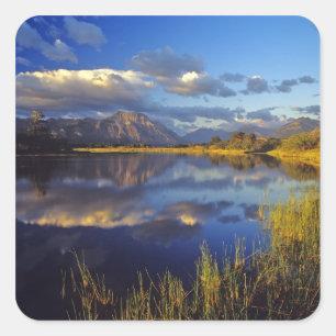 Pegatina Cuadrada Lago Maskinonge en el Parque Nacional Waterton Lak
