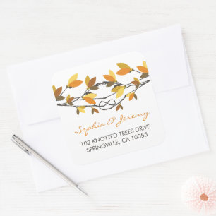 Pegatina Cuadrada Las hojas de otoño arrasaron árboles de amor Bodas