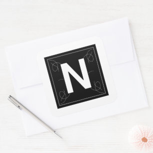 Pegatina Cuadrada Letra N de monograma Frame and Flourish en blanco