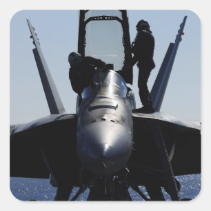 Pegatina Cuadrada Los pilotos conducen una inspección prevuela