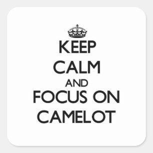 Pegatina Cuadrada Mantener la calma y concentrarse en Camelot