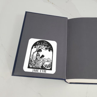 Pegatina Cuadrada Marcador - Chica leyendo debajo del árbol