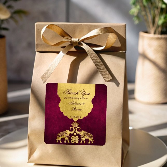 Pegatina Cuadrada Maroon y elefantes dorados boda indio gracias (Maroon and gold elephants Indian wedding thank you Square Sticker)