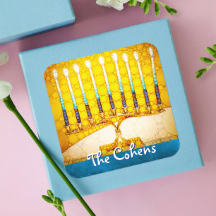Pegatina Cuadrada Menorá de oro amarillo de Hanukkah con nombre pers