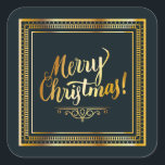 Pegatina Cuadrada Merry Christmas Golden Script Typography<br><div class="desc">Elegante Feliz Navidad con un guion dorado de color amarillo con un acento dorado florido enmarcado en marcos geométricos de color amarillo dorado. Colocado en azul profundo de perla negra sólida</div>