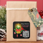 Pegatina Cuadrada Merry Christmas Lantern Cardinal Bird QR Code<br><div class="desc">Un elegante linterna de Navidades y pegatina de código QR de pájaro cardinal que es perfecto para un pequeño empresario y más!</div>
