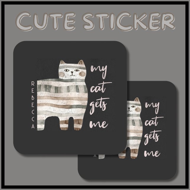 Pegatina Cuadrada Mi gato me hace un gato gracioso (Put this cute & funny cat sticker on planners, laptops, lockers. Add your name 
 & make it your own!)