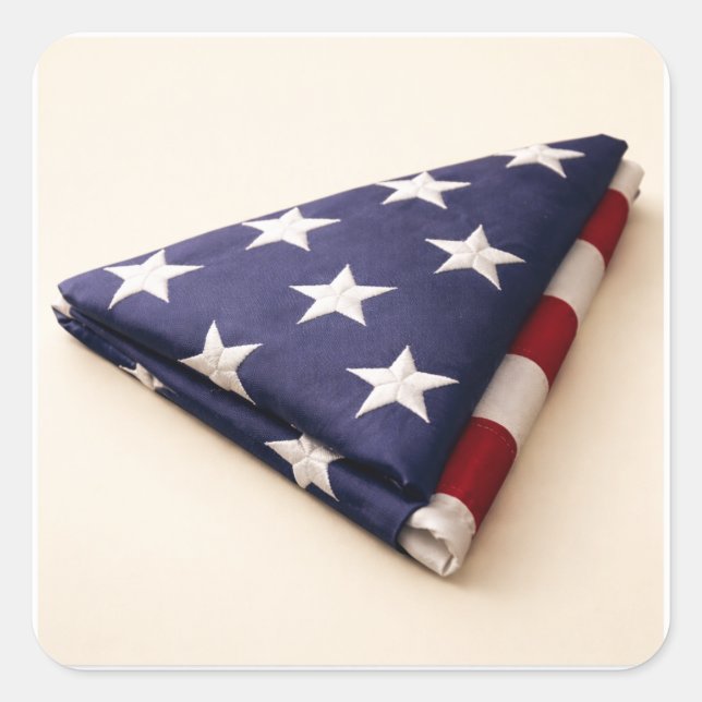 Pegatina Cuadrada Military Folded American Flag Patriotic (Anverso)