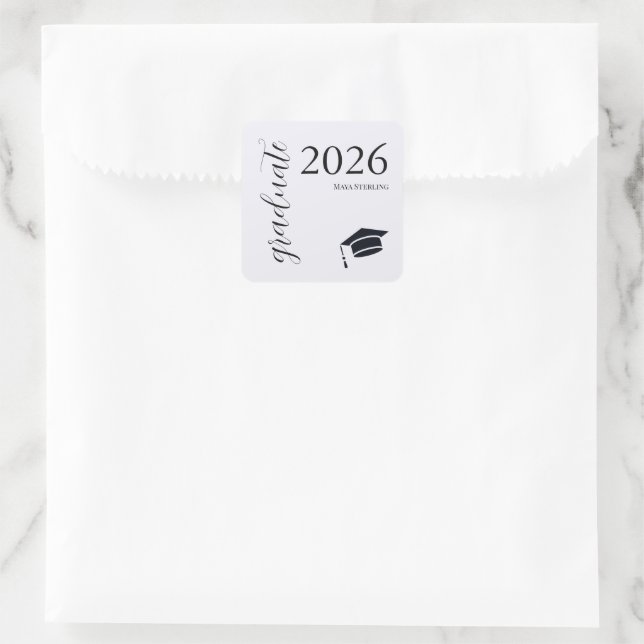 Pegatina Cuadrada Modern Editorial Script 2026 Signature Graduation (Bolso)