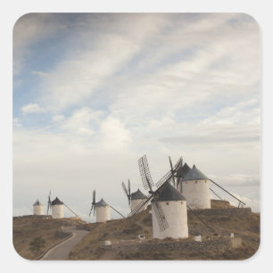 Pegatina Cuadrada Molinos de viento antiguos de La Mancha, Consuegra