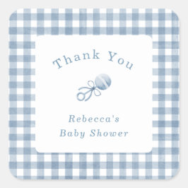 Pegatina Cuadrada Muchacho bebé azul Gingham con Rattle Gracias