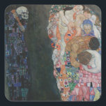 Pegatina Cuadrada Muerte y vida por Gustav Klimt Vintage Art Nouveau<br><div class="desc">Muerte y Vida (1908) de Gustav Klimt es un fino cuadro de arte de la época victoriana con dos partes separadas, Vida y Muerte. A la izquierda, la muerte la representa un rascacielos oscuro clásico con un cráneo sonriente, cubierto con una bata oscura adornada con una cruz religiosa. A la...</div>